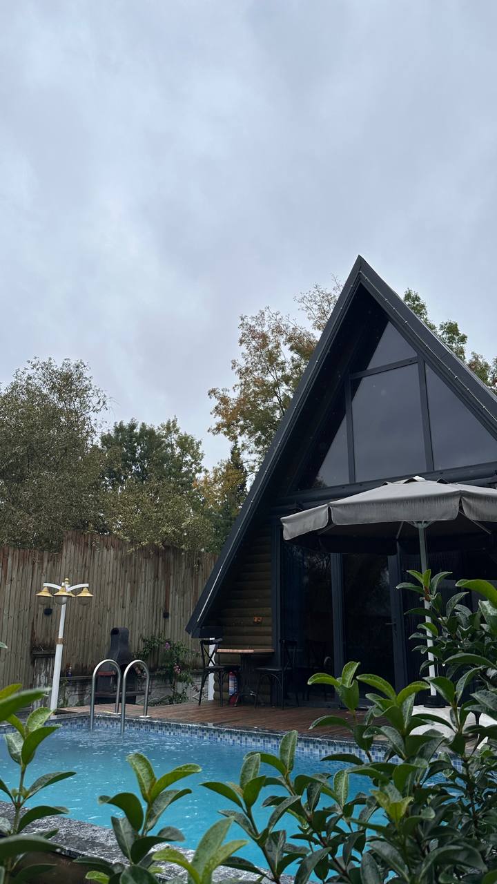 Sapanca Sıcak Havuzlu Jakuzili Merkezi Bungalov