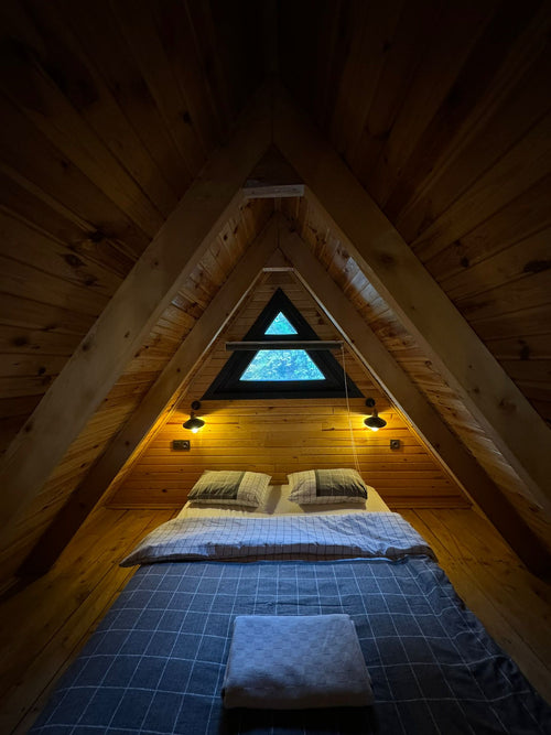 Sapanca'da 1+1 Göle Yürüme Mesafesinde Jakuzili | Isıtmalı Havuzlu Bungalov